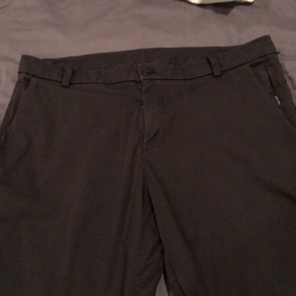 Lululemon men’s Commission pant - navy blue - Picture 2 of 4